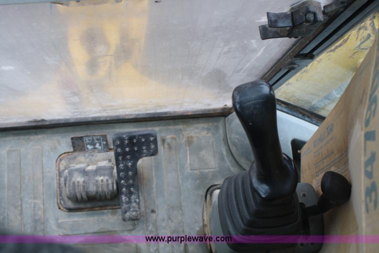 image for item F2566 2002 Caterpillar 430D backhoe