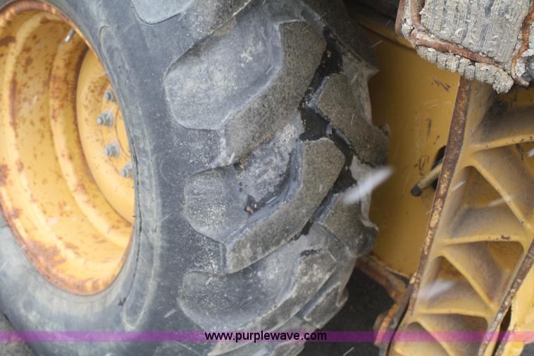 image for item F2566 2002 Caterpillar 430D backhoe