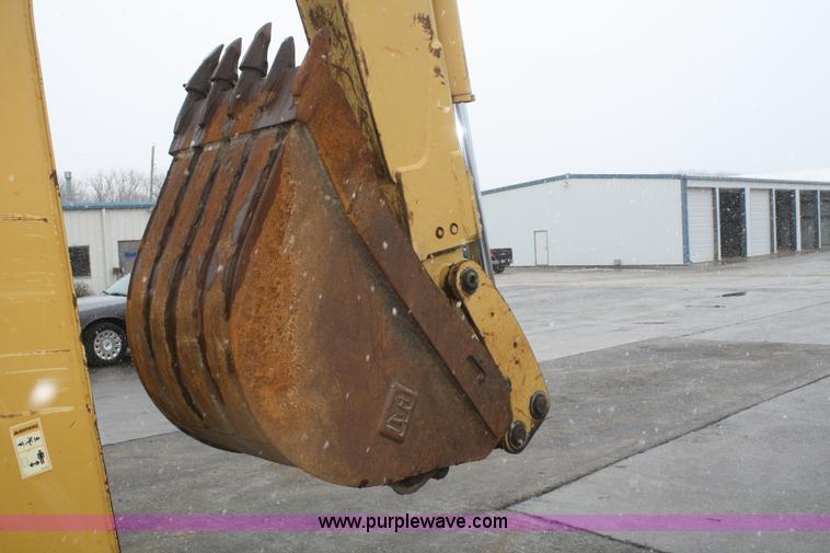 image for item F2566 2002 Caterpillar 430D backhoe