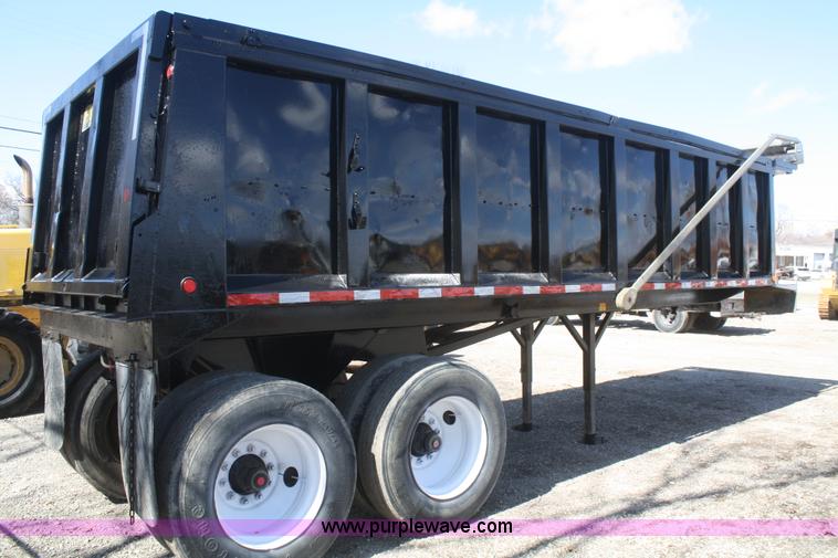 image for item F2570 1995 Hilbilt end dump trailer