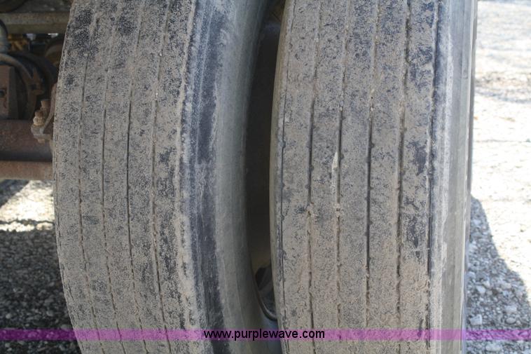 image for item F2570 1995 Hilbilt end dump trailer