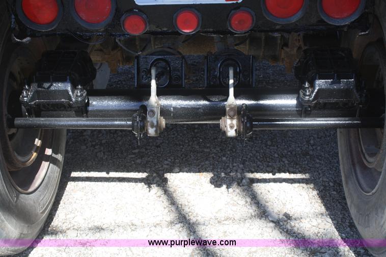 image for item F2570 1995 Hilbilt end dump trailer