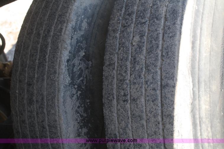 image for item F2570 1995 Hilbilt end dump trailer