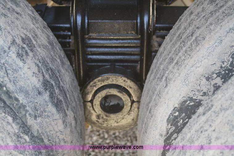 image for item F2570 1995 Hilbilt end dump trailer