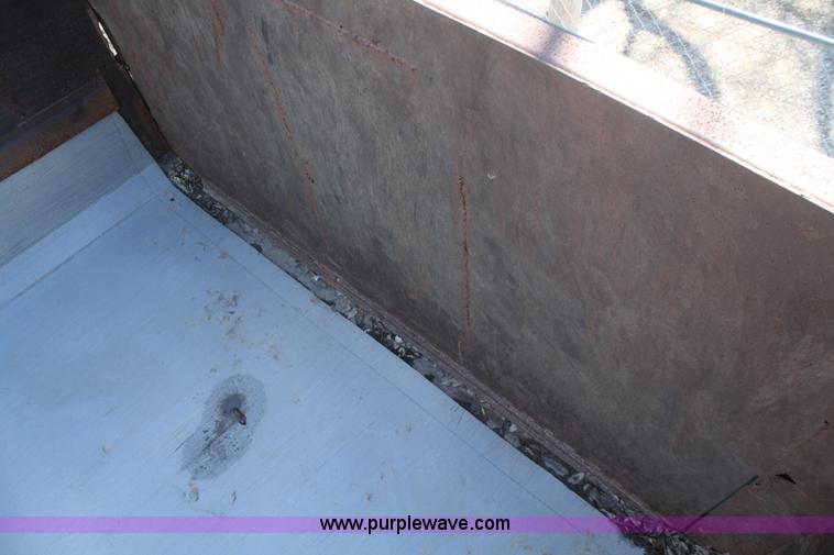 image for item F2570 1995 Hilbilt end dump trailer