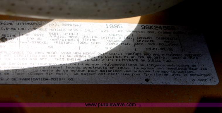 image for item F2941 1995 GMC TopKick pothole patch truck