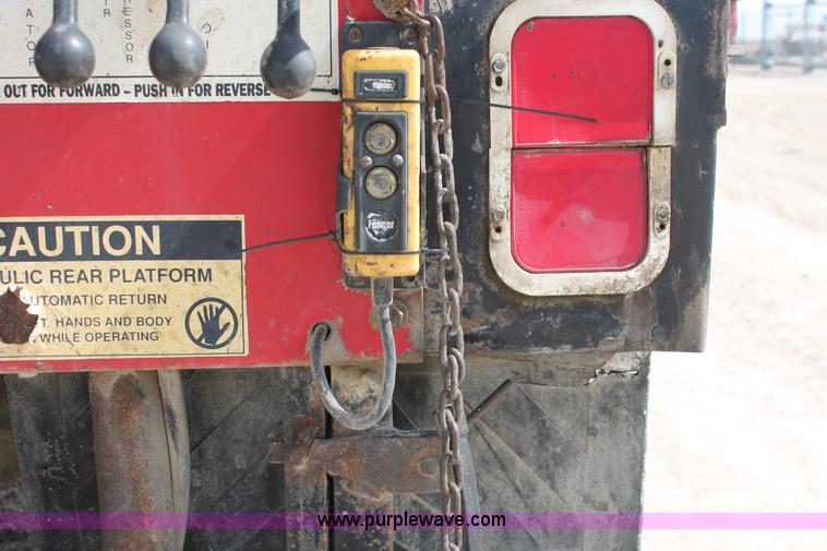 image for item F2941 1995 GMC TopKick pothole patch truck