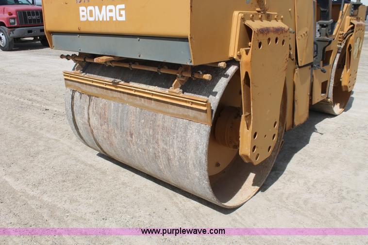 image for item F2942 1991 Bomag BW161AD double drum roller