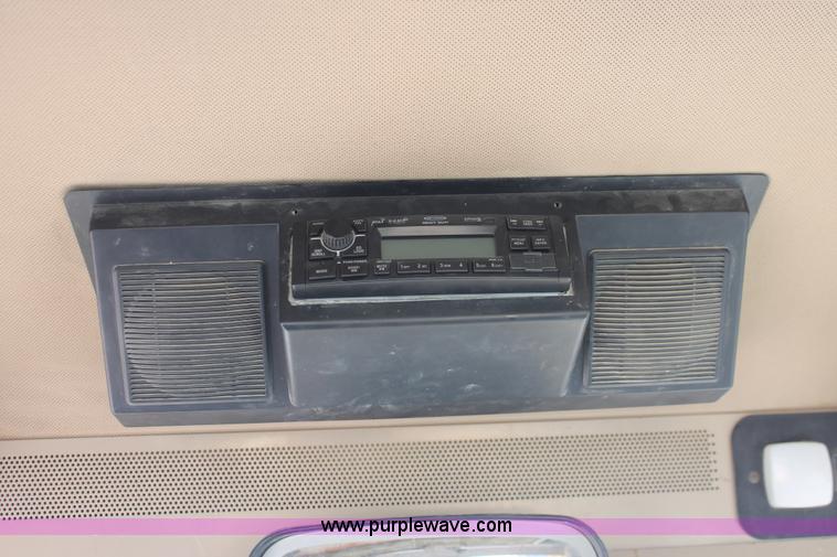 image for item F2944 1993 John Deere 770BH articulated motor grader