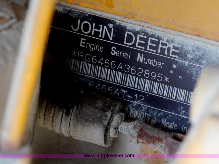 image for item F2944 1993 John Deere 770BH articulated motor grader