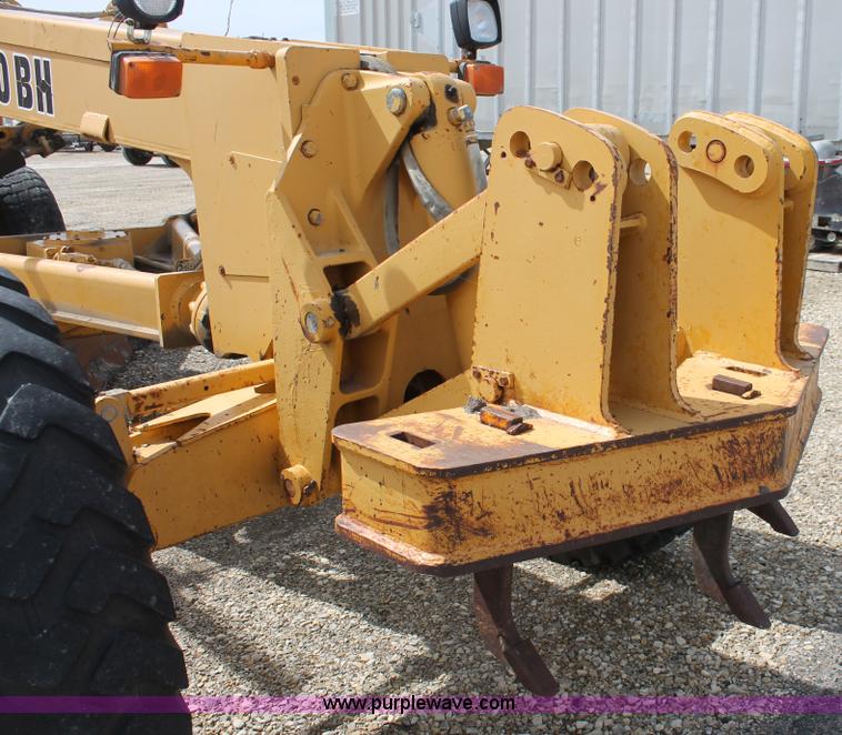 image for item F2944 1993 John Deere 770BH articulated motor grader