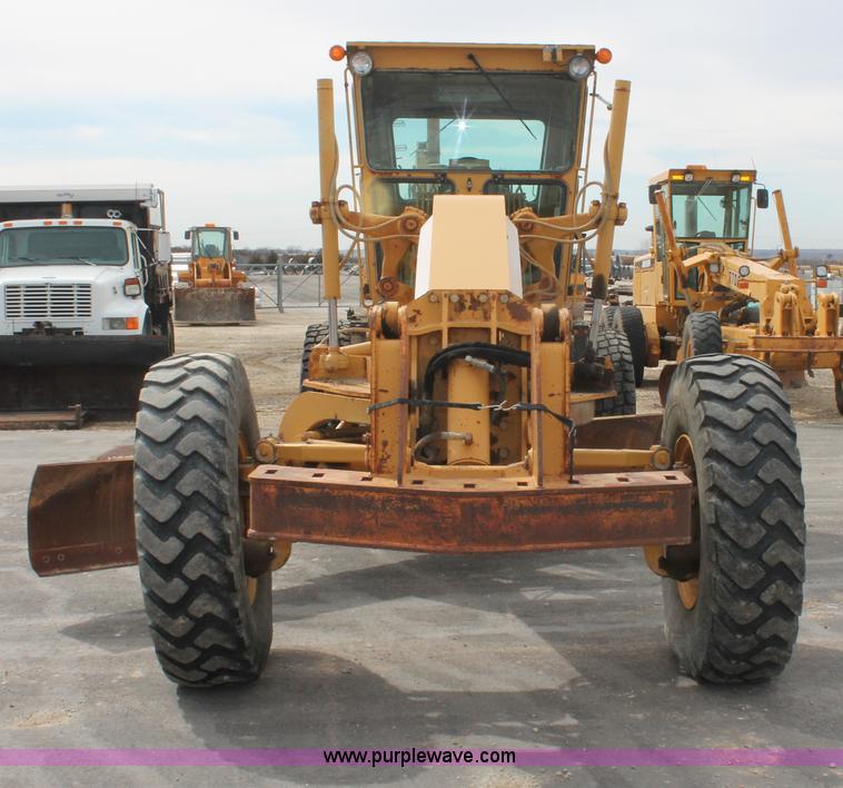 image for item F2945 1995 Caterpillar 140G articulated motor grader