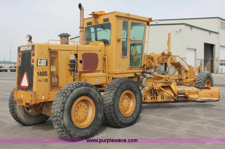 image for item F2945 1995 Caterpillar 140G articulated motor grader