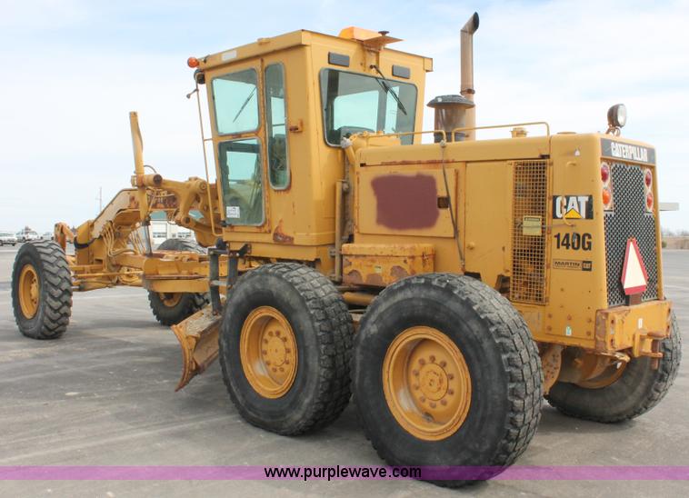 image for item F2945 1995 Caterpillar 140G articulated motor grader