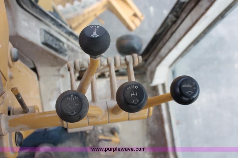 image for item F2945 1995 Caterpillar 140G articulated motor grader