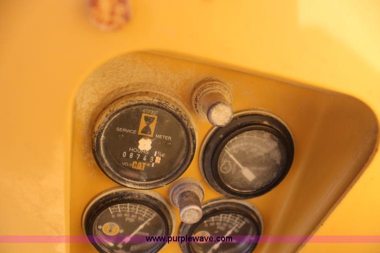 image for item F2945 1995 Caterpillar 140G articulated motor grader