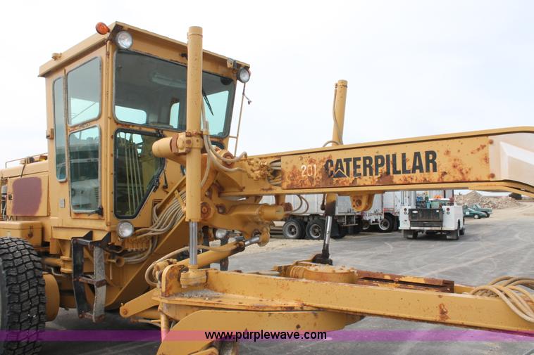 image for item F2945 1995 Caterpillar 140G articulated motor grader
