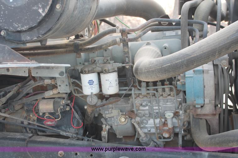 image for item F2952 1989 Ford L8000 crane truck