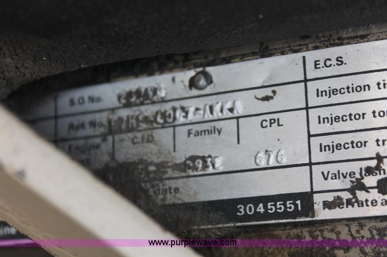 image for item F2953 1987 Ford LTL9000 semi truck