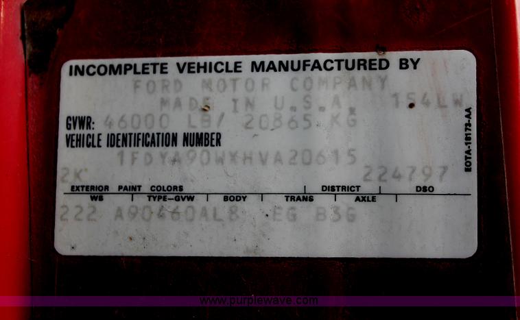 image for item F2953 1987 Ford LTL9000 semi truck