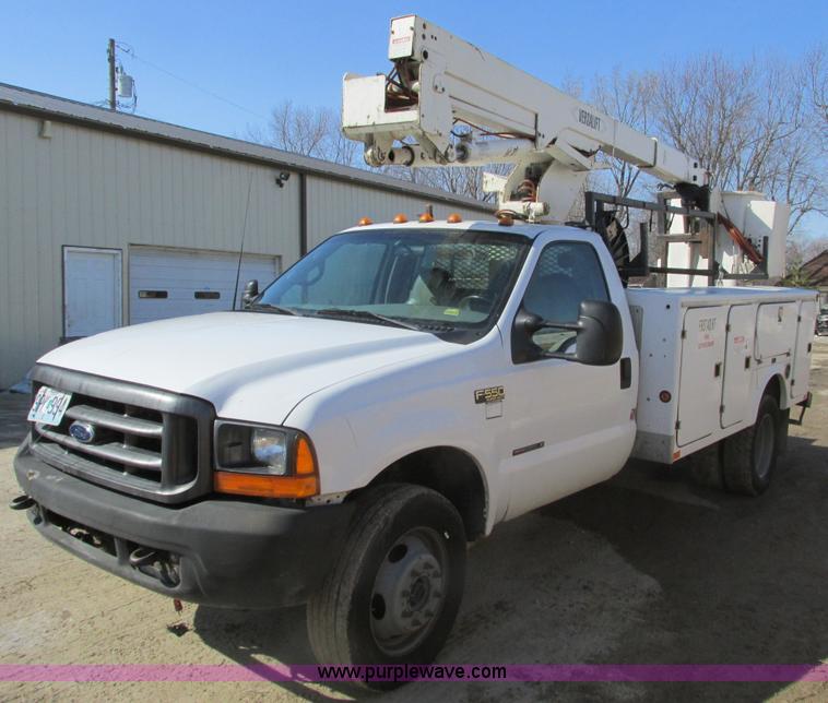 image for item F4405 1999 Ford F550 Super Duty bucket truck