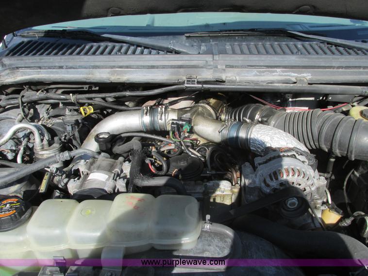 image for item F4405 1999 Ford F550 Super Duty bucket truck