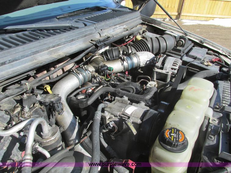 image for item F4405 1999 Ford F550 Super Duty bucket truck