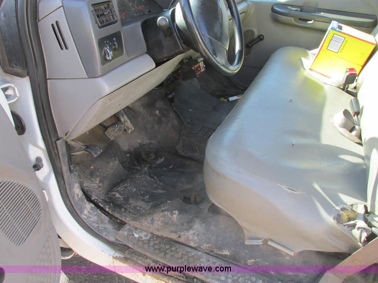 image for item F4405 1999 Ford F550 Super Duty bucket truck