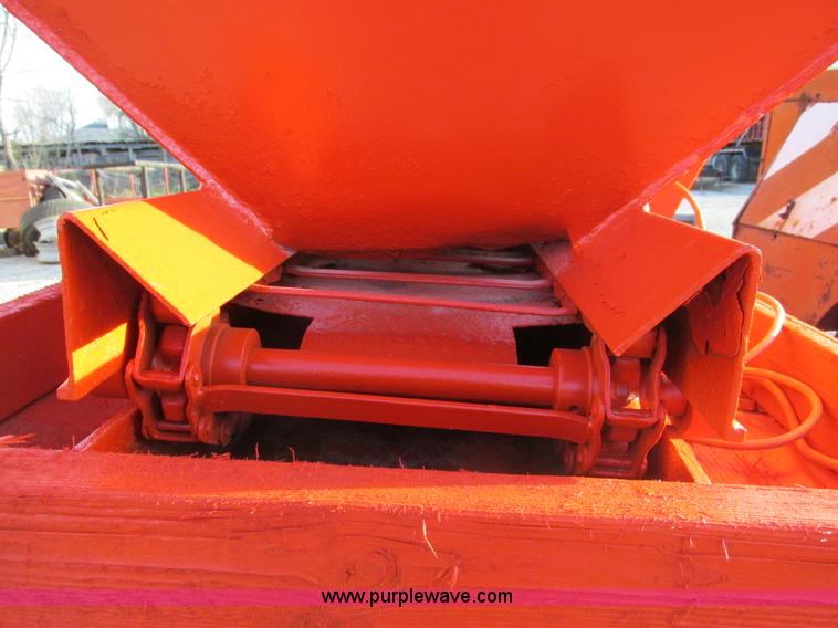 image for item F4423 Buyers salt spreader