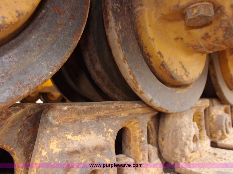 image for item F6458 1984 John Deere 750 dozer