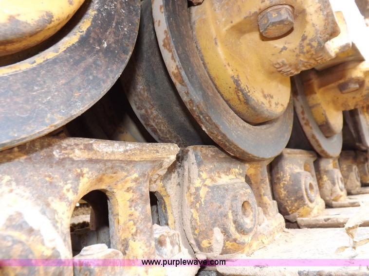 image for item F6458 1984 John Deere 750 dozer