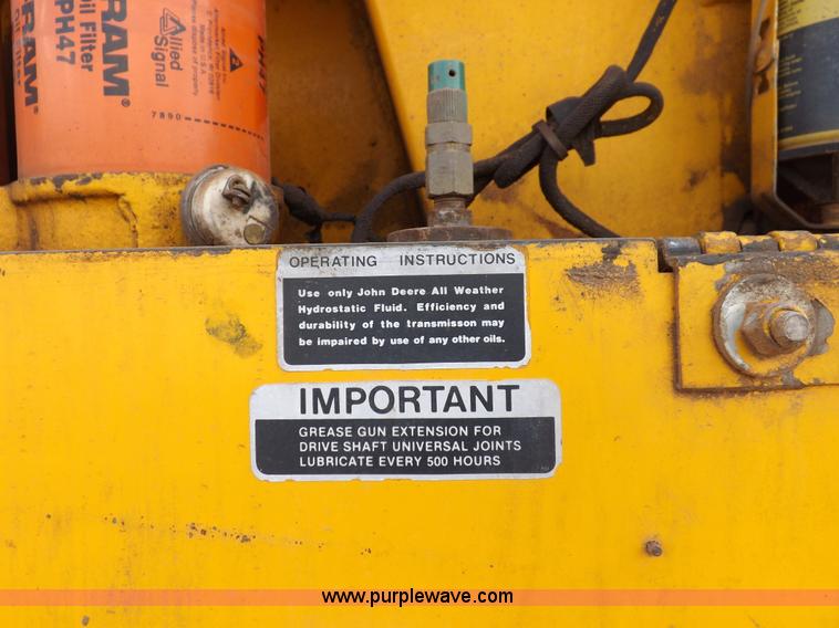 image for item F6458 1984 John Deere 750 dozer