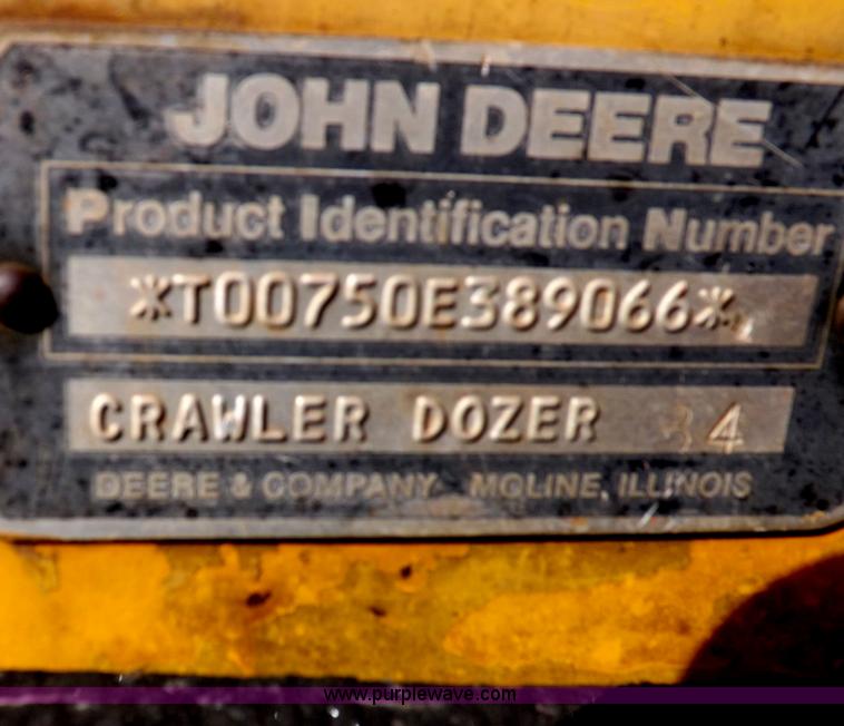 image for item F6458 1984 John Deere 750 dozer