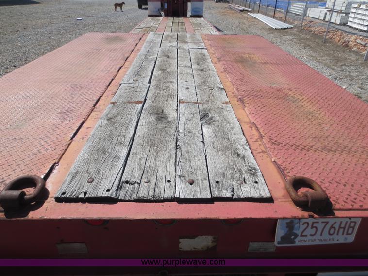 image for item F6592 1990 Etnyre 35' 50 ton detachable equipment trailer