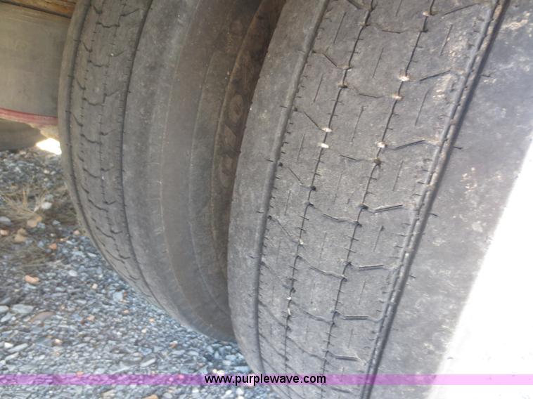 image for item F6592 1990 Etnyre 35' 50 ton detachable equipment trailer