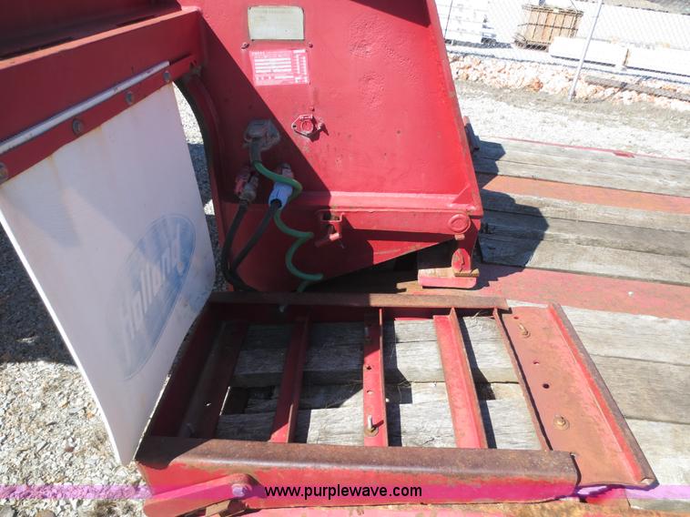 image for item F6592 1990 Etnyre 35' 50 ton detachable equipment trailer