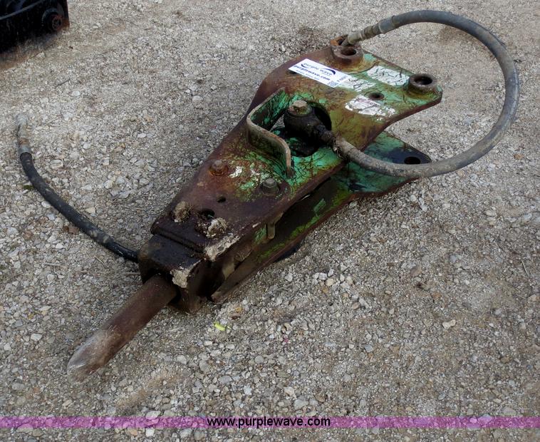 image for item F6621 Tramac hydraulic hammer