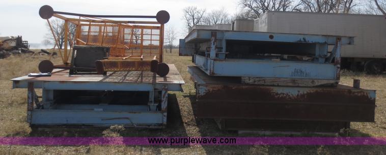 image for item F6623 Cardinal platform scales