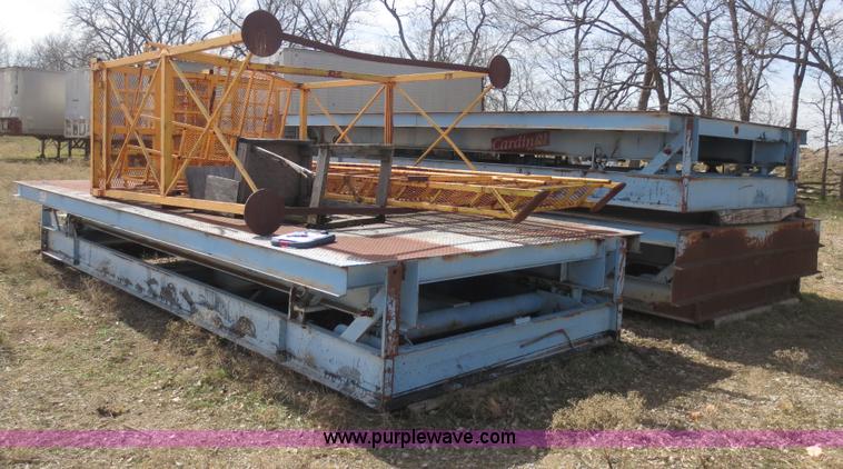 image for item F6623 Cardinal platform scales