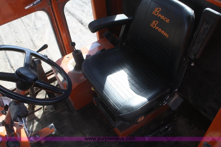 image for item G5001 2004 Broce RC350 broom