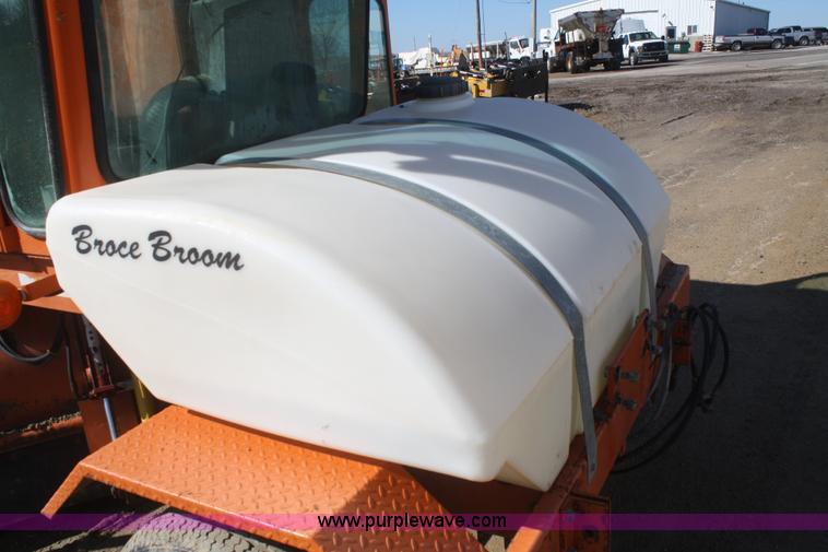 image for item G5001 2004 Broce RC350 broom