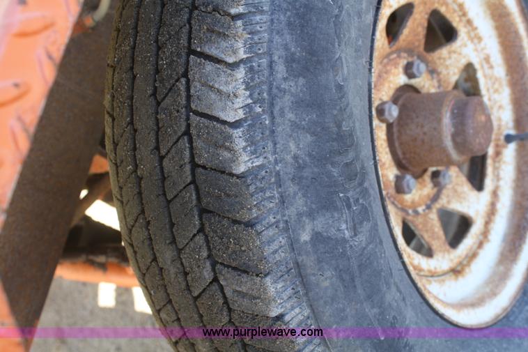 image for item G5001 2004 Broce RC350 broom