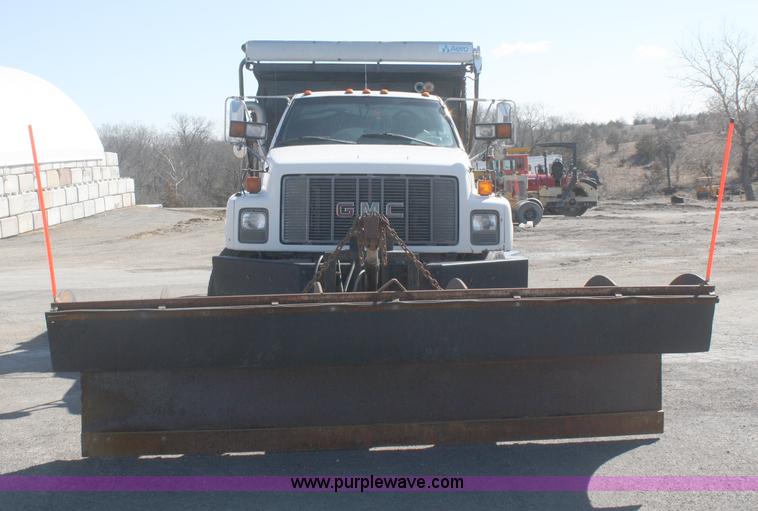 image for item G5002 2000 GMC C8500 dump truck