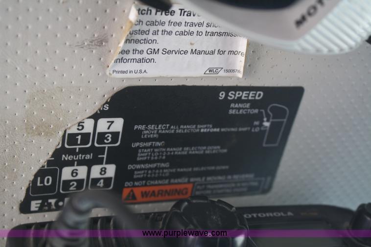 image for item G5002 2000 GMC C8500 dump truck