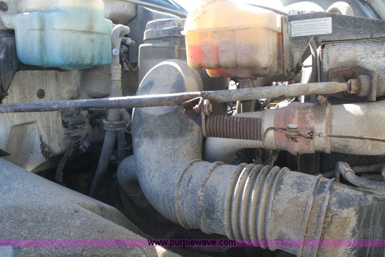 image for item G5002 2000 GMC C8500 dump truck