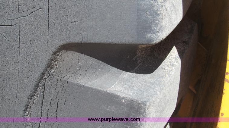 image for item G5663 1973 John Deere 860A paddle scraper