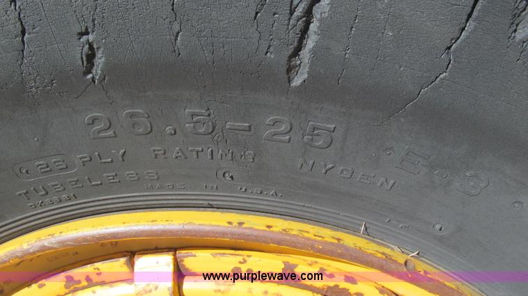 image for item G5663 1973 John Deere 860A paddle scraper