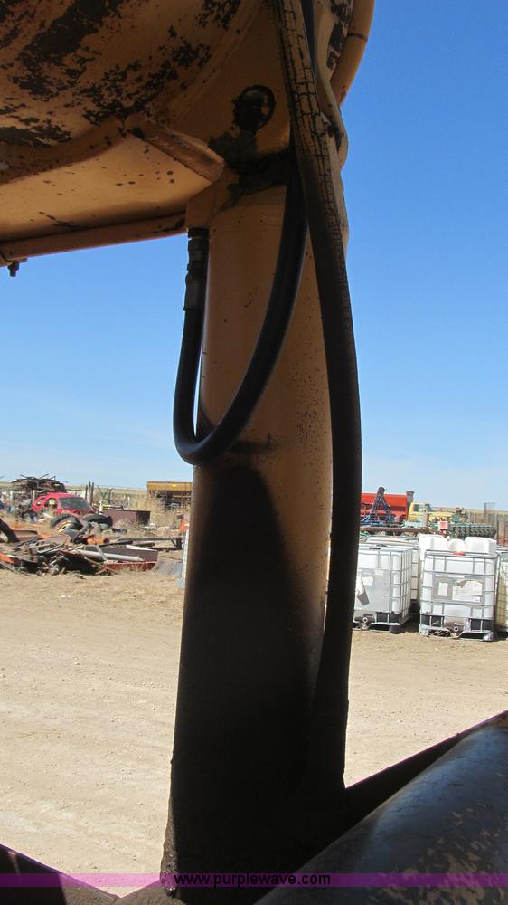 image for item G5663 1973 John Deere 860A paddle scraper