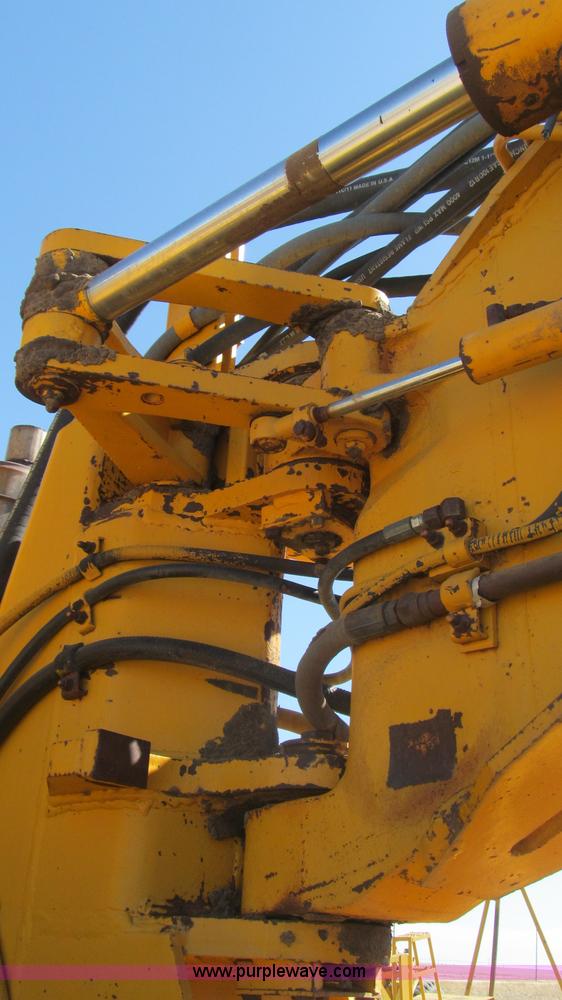 image for item G5663 1973 John Deere 860A paddle scraper