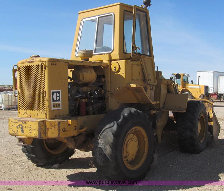 image for item G5668 1973 Caterpillar 930 wheel loader